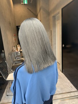 エイル 茶屋町(Eir) グレーシルバー