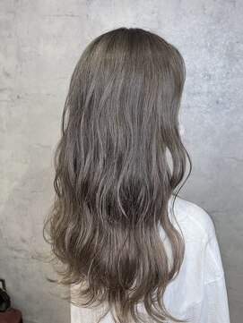 アフィナー 上大岡(Afinar) アイスグレージュ
