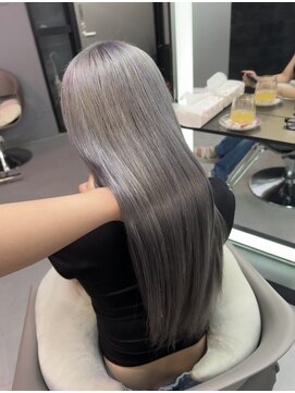 クク 那覇国際通り(CUCU) シルバーカラー＋カクテルトリートメント