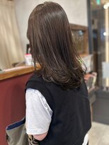 アトリエ(atelier.)&nbsp;レイヤーカット　アッシュブラウン　セミロング　20代30代