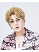 金髪ハイトーン爽やかアップバングスパイキーショート
