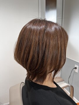 白髪ぼかしウルフヘア