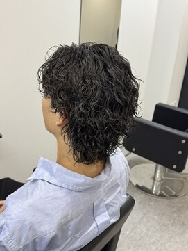 ブライト(BRIGHT) 波巻きスパイラルパーマセンターパートウルフ