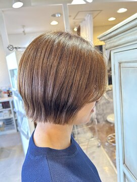 グローリープラス(Glory+plus) リップラインボブ×ベージュカラー