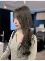 メゾンドイギー(MAISON de IGGY)&nbsp;アッシュグレージュ/ブリーチなし/レイヤーコテ巻きスタイル