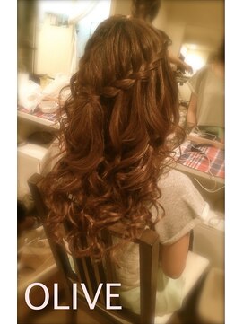オリーブ(OLIVE) ★オリーブ★ヘアセット編み込みハーフUP♪