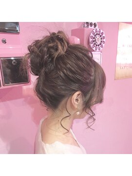 レイドバック(LAID BACK) 【LAIDBACK 代官山】無造作お団子風パーティーアレンジ