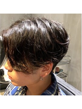 メンズヘアースパイス 本庄(Mens Hair SPICE) 前下がりセンターパート