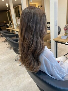 エリス ウメダ(Eliss umeda) 立体感ハイライト×人気グレージュ