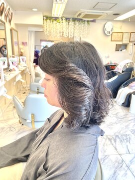 ラヴェルデ 昭和アイドル風スタイル