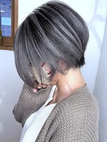 ブレイズヘアー(BLAZEhair)&nbsp;【立体感ショート】ホワイトバレイヤージュ×ブリーチ２回