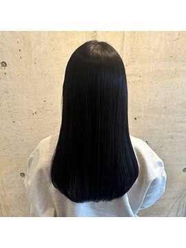 ロッカ(ROCCA) チェリーブラウン漆黒ストレート×艶髪ロング