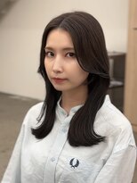 ミリ(mm)&nbsp;ナチュラル可愛い10代20代30代簡単スタイリングくびれミディアム