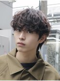 韓国風センターパートウルフマッシュ波巻きスパイラルパーマ黒髪