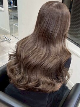 ペレ 梅田(PELE) ミディアムヘア/暗めカラー/グラン マッシュ/梅田