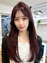 メラク(Merak)&nbsp;顔まわりにゆるく動きをつけた大人美人ヘア