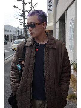 エディ(Edy) スパイキーショートケアブリーチダブルカラー外国人風眉毛カット