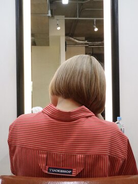 リリズカットクラブ(LILI'S CUT CLUB) リップラインボブ