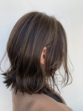 フェリス(FELIS) 切りっぱなしハイライト