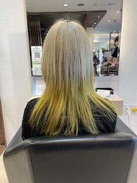 ヴィセ(atelier visse) ホワイトベージュとYellow