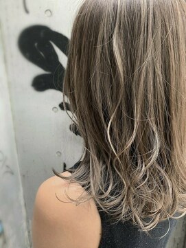 ボタニウムドットアン バイ アールサロン(BOTANIUM.An by Rr SALON) 【BOTANIUM.An】透け感ブラウンアッシュロング