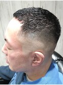 メンズ/ベリーショート/20代30代/フェードカット/アイロンパーマ