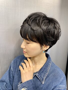 ハルキ ミナト ジャパン オオサカ(HARUKI MINATO japan OSAKA) 40代50代小顔似合わせカットくびレイヤーエモージュ大人可愛い