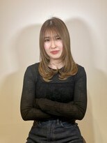 レヴィア(REVIA)&nbsp;王道ミルクティーベージュレイヤースタイル