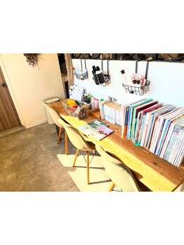 【お子様同伴大歓迎】おもちゃや待合の準備あり♪パパママと一緒にオシャレになろう！〈キッズカットも◎〉