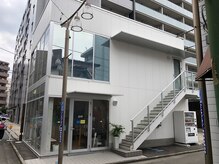 ユニティ 小田急相模原店の雰囲気（小田急相模原駅より徒歩３分！２階建てのこちらの建物です◎）