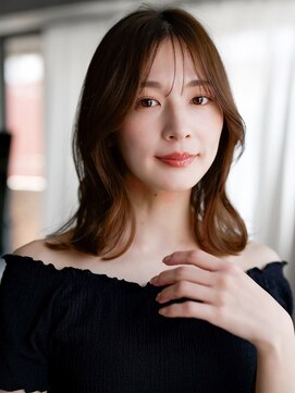 レノラ 本町(LENORA) ☆フェミニンロング大人かわいいぱっつん前髪レイヤーカット小顔