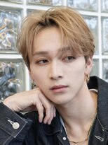 サンクマーケット 渋谷(cinq MARKET) 渋谷メンズハイトーンブロンドフェザーショートセンターパート