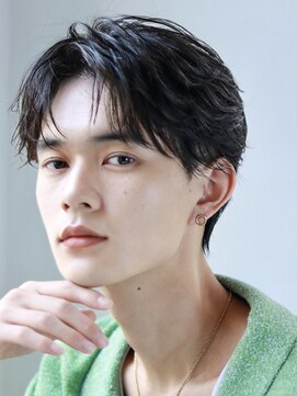 オーシャントーキョー サニー 原宿(OCEAN TOKYO Sunny) 韓国マッシュフェザーパーマニュアンスパーマセンターパート黒髪