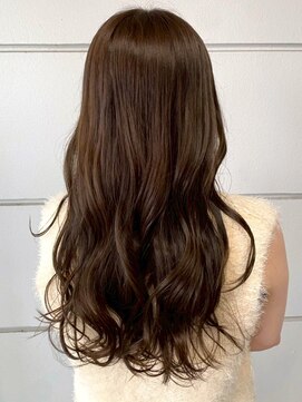 セプト 天神大名(SEPT.) パールベージュ ゆる巻きロング ツヤ髪 髪質改善カラー