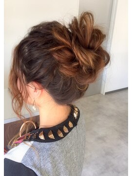 バベル(BABEL Hair Design) 【BABEL】お団子アレンジ＠大生真吾