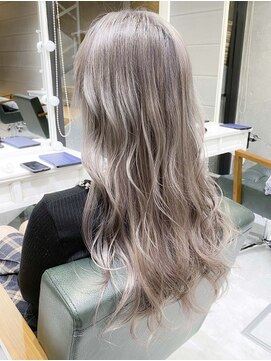 デイズ(days) 10代20代30代外国人風アッシュベージュデザインカラーロング