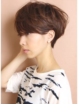 サーカス バイ ビュートリアム 青山(CIRCUS by BEAUTRIUM) 骨格を綺麗に魅せるフレンチショート