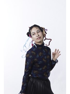 ヨナサン(Yona Saint) 撮影。