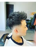 スキンフェード×フェザーアップ