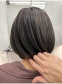 小顔効果◎前下がりボブ／オリーブグレージュ／ショートボブ
