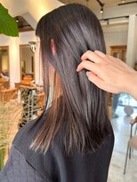 ラーサ(LaHzA) 大人シアーベージュミニウルフボブミディアムレイヤー