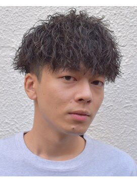 フリーク バーバーショップ 都島店(FREAK BARBER SHOP) MEN’S HAIR/ブルーブラック/フェザーパーマ/サーフカール/J