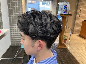 クラウン(CROWN)の写真/【本通並木/実力派女性Stylistのマンツーマンsalon】流行を取り入れon/off決まる再現性の高いスタイルに！