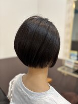 グリース (Greath)&nbsp;インド産ヘナで染めたショートボブ