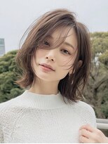 カノイ 銀座中央通り(KANOI)&nbsp;【ブルベ夏30代】色っぽく決まる外ハネレイヤーボブ
