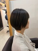 カミエ(kamie) ブラウンカラーで柔らかく。大人っぽいボブスタイル