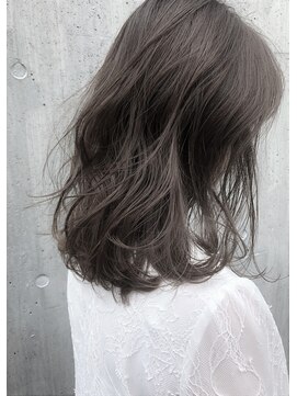 リマ(RIMA) 【RIMA】 外国人風☆アッシュベージュハイライト