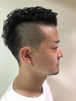 ポテト(potato)&nbsp;アシメ刈上パーマスタイル