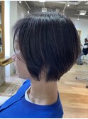 ショートボブ