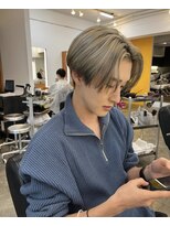ツネ ヘアアンドヘッドスパ(TsuNE hair&head spa) 前下がりセンターパート